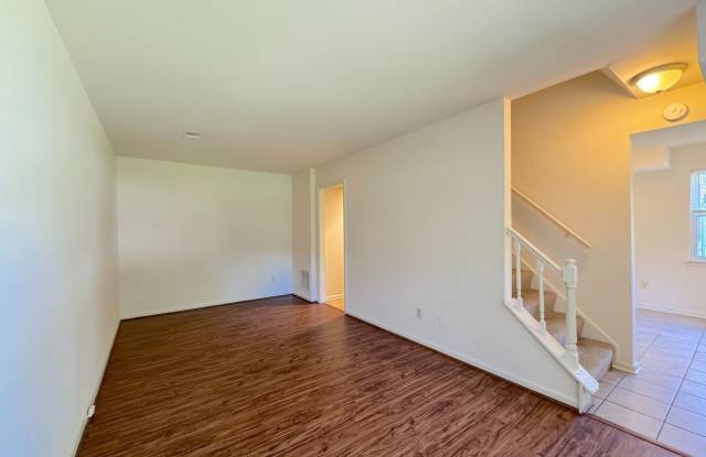 9773 HAGEL Circle Gallery 4
