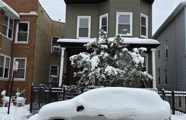 3049 N Avers Avenue unit: 2 photos photos