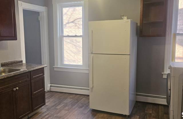 117 Shultas Street - 117 Shultas Place, Hartford, CT 06114