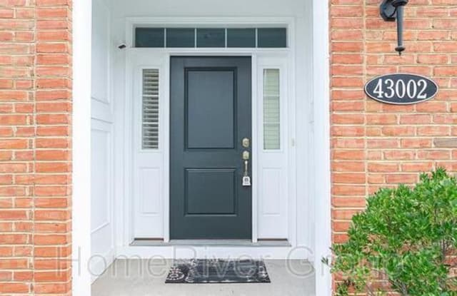 43002 Paris Gap Sq - 43002 Paris Gap Square, Loudoun Valley Estates, VA 20148