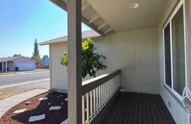 Modern 3BR/2BA Rental with Large Kitchen  Living Room photos photos