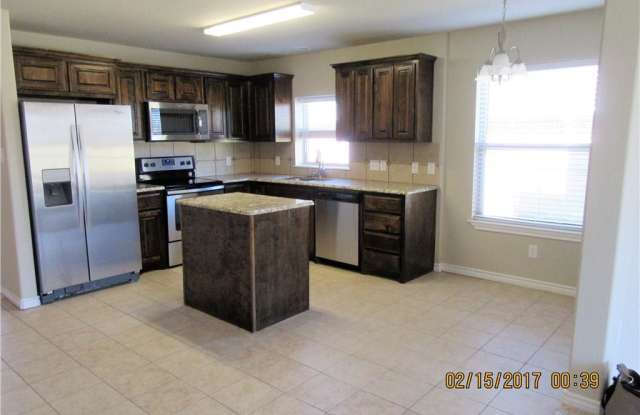 1725 Fairway Drive Gallery 3