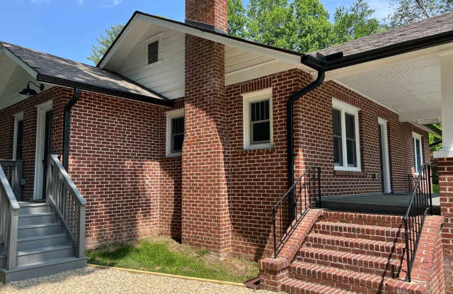 "Character Revived" Etowah Home and Guest House photos photos