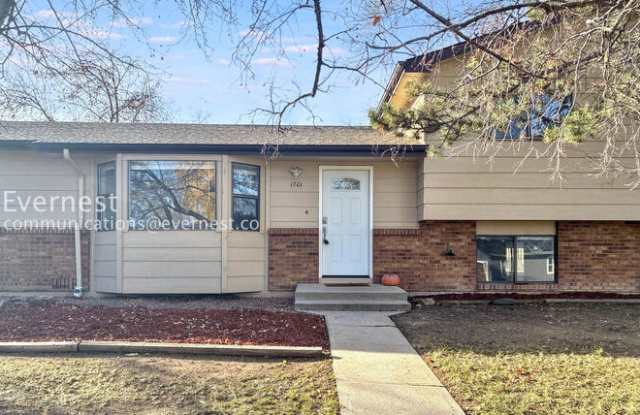 1701 Ridgewood Road photos photos