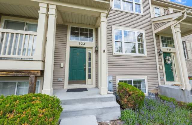 923 Emerald Drive photos photos