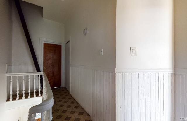 20-13 Greene Avenue Gallery 2
