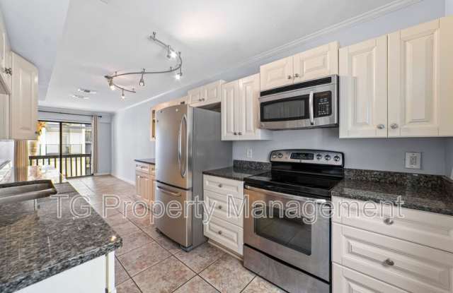 121 13TH Ave S photos photos