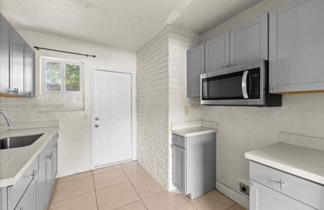 140 NW 198th Street, Miami Gardens, FL 33169 photos photos