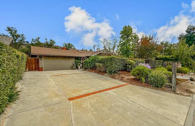1888 El Monte Drive Gallery 4