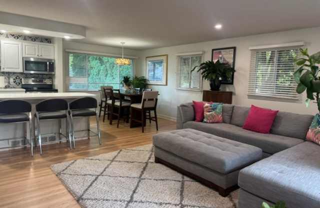 Amazing Single Family Home - Brighton Schools - Will not last Gallery 3