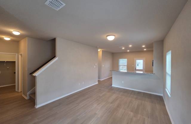 5915 POOLSIDE PARK Gallery 2