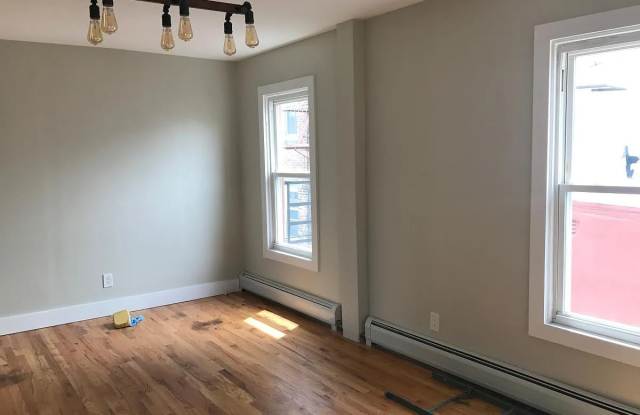 44 Beacon Ave Apt 3R photos photos