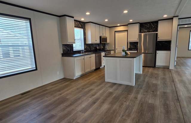 9761 Marina Cr Gallery 2
