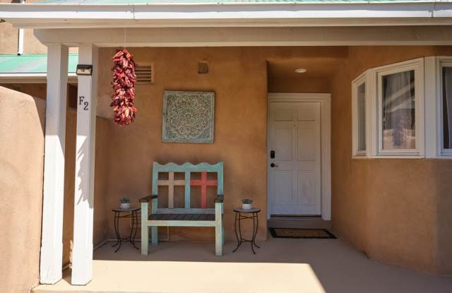Charming 2BR Condo in Santa Fe photos photos