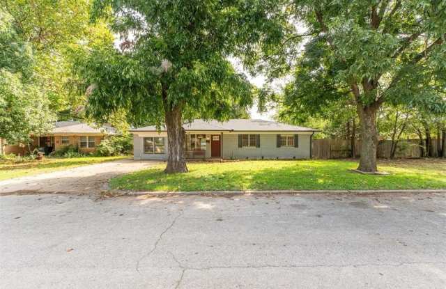 2328 S Krowse Drive photos photos