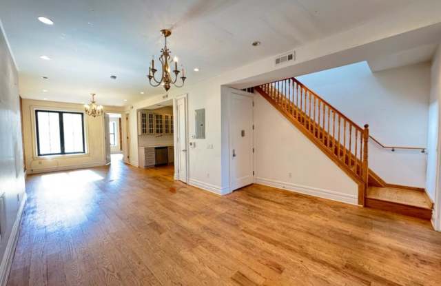 912 Eastern Parkway - 912 Eastern Parkway, Brooklyn, NY 11213 912 Eastern Parkway - 912 Eastern Parkway, Brooklyn, NY 11213