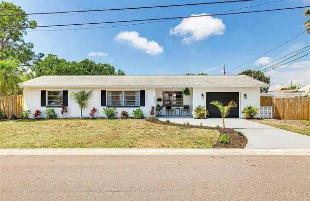 2000 57TH STREET N photos photos