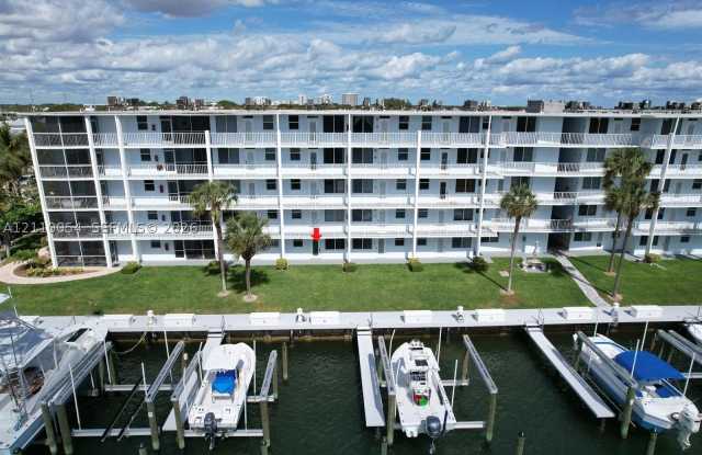 108 Paradise Harbour Blvd Gallery 2