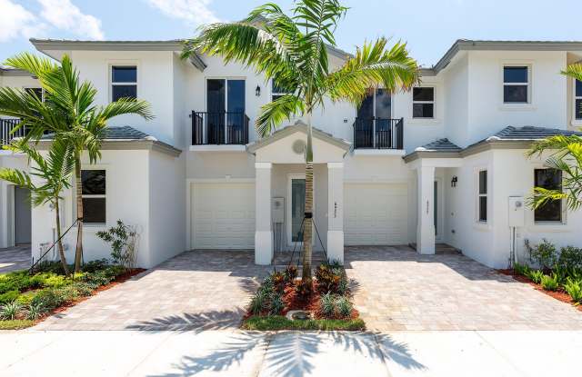 6979 Pines Circle photos photos