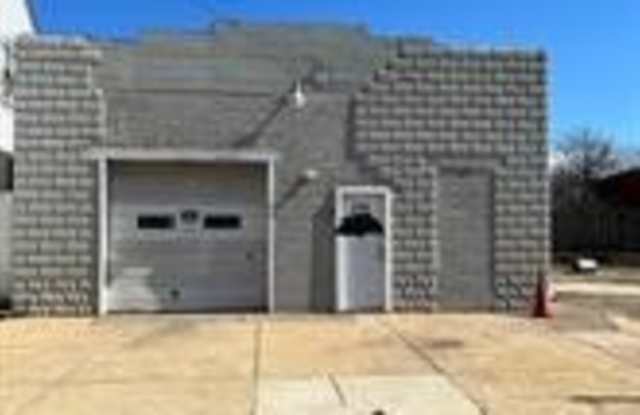 330 S BROADWAY photos photos