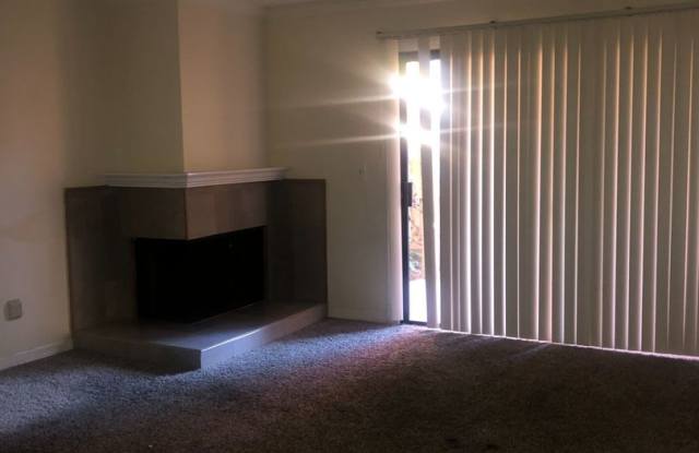 Convenience galore is what describes this condo! photos photos Convenience galore is what describes this condo! photos photos