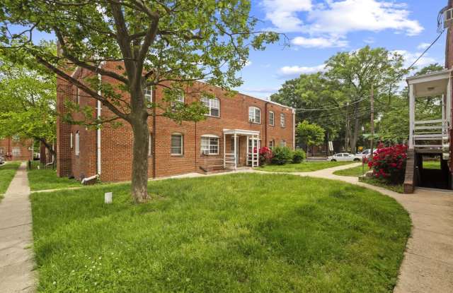 10 DANBURY STREET SE photos photos