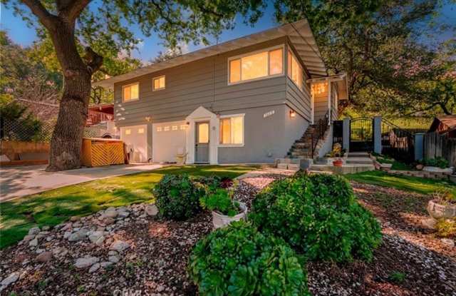 5888 Oak Knolls photos photos