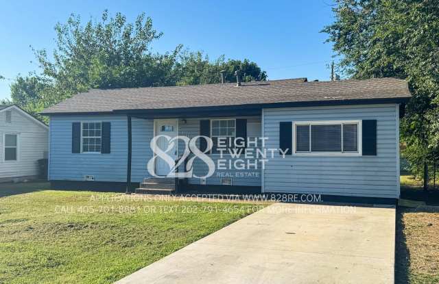 AVAILABLE NOW! Cute 2 Bed/1 Bath Single Family Home in Del City School District! photos photos