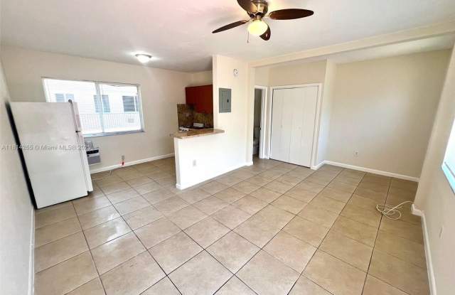 690 NE 85th St photos photos