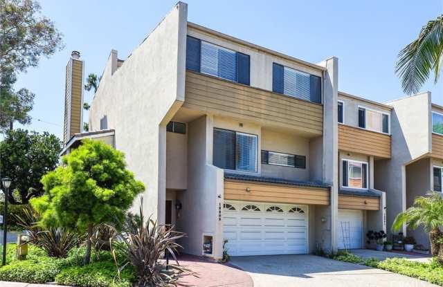 18809 Club Lane - 18809 Club Lane, Huntington Beach, CA 92648 18809 Club Lane - 18809 Club Lane, Huntington Beach, CA 92648