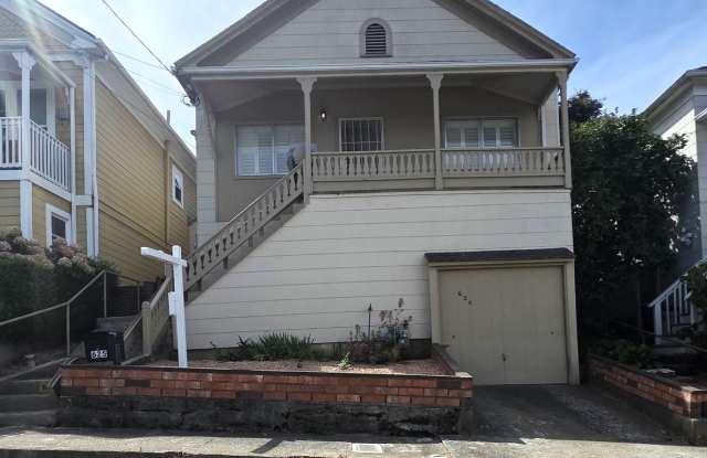 Charming 2bd/1ba HOUSE in Crockett Available NOW~ photos photos
