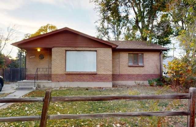 1225 Upham Street - 1225 Upham Street, Lakewood, CO 80214