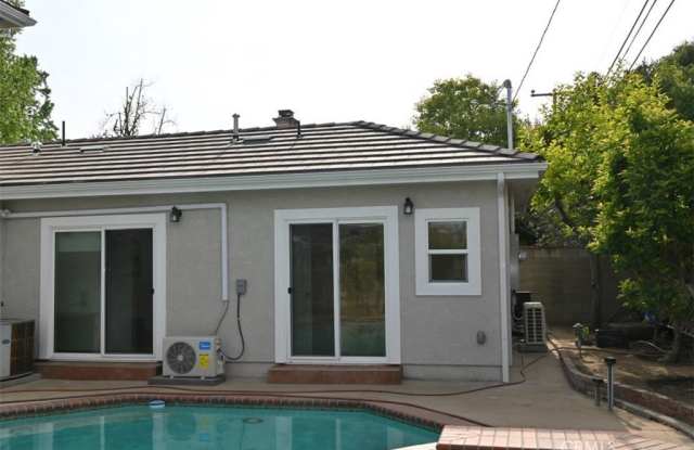425 Danimere Av #B photos photos