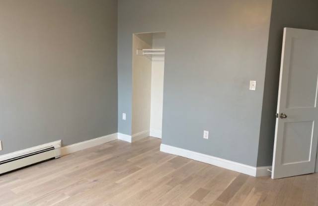 117 Orleans St 8 Gallery 4