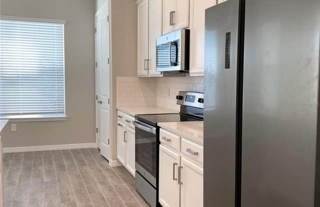 33879 ASTORIA CIR Gallery 3