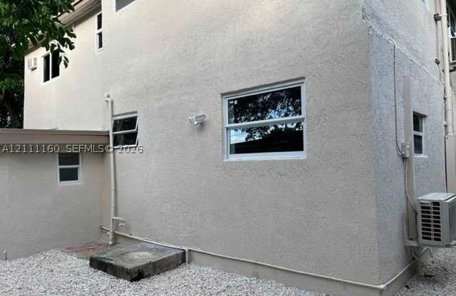 5444 NW 5th Avenue Gallery 4