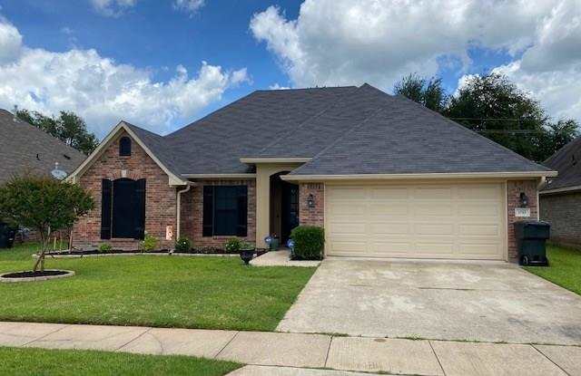 1713 Hassell Drive - 1713 Hassell Dr, Bossier City, LA 71112
