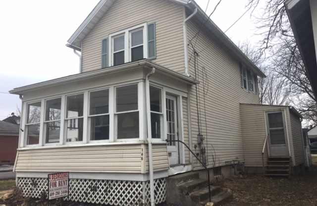 Two Story House - 146 Arthur Street, Ashland, OH 44805