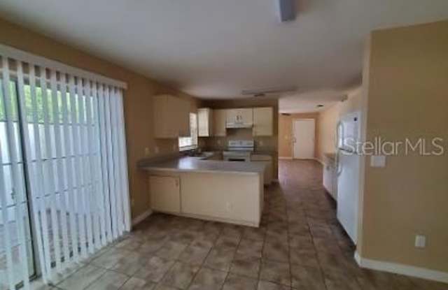 1673 SW 109TH Place Gallery 4