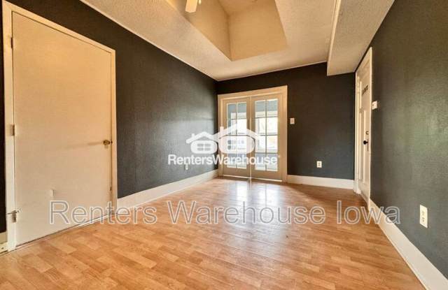1410 32nd St - 1410 32nd Street, Des Moines, IA 50311