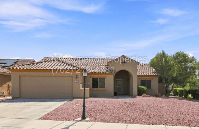 SE!! Stallion Mountain!! Gated!!! Single Story Home!! No Carpets!!! Covered patio!! Water Conditioner!! Gallery 3