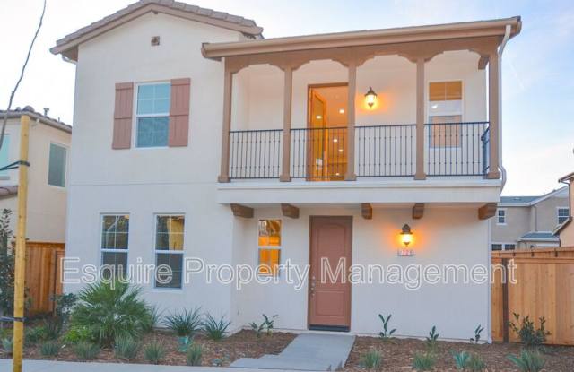 2725 NAVAJO ST photos photos