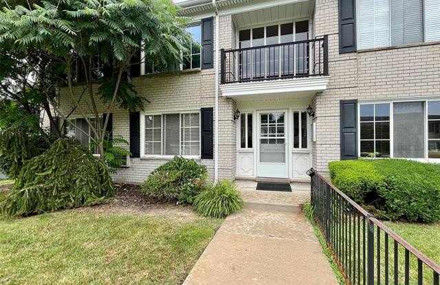 100 W Hickory Grove Road photos photos