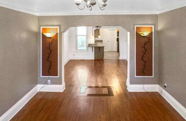 4640 Williams St. Gallery 3