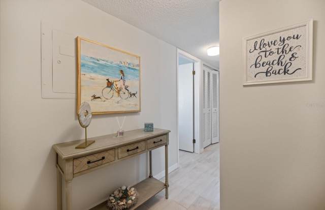 1604 STICKNEY POINT Road Gallery 4
