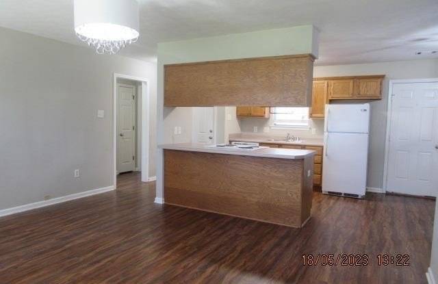 4660 Graham Drive Gallery 4