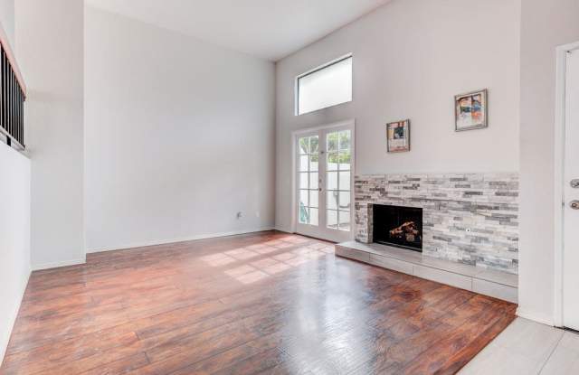 1440 Summit Dr Gallery 2