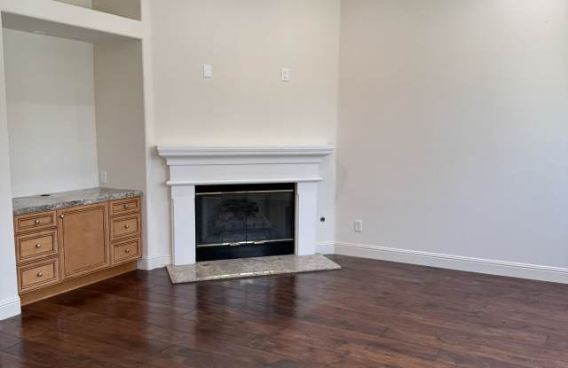 2144 Lester Avenue Gallery 2
