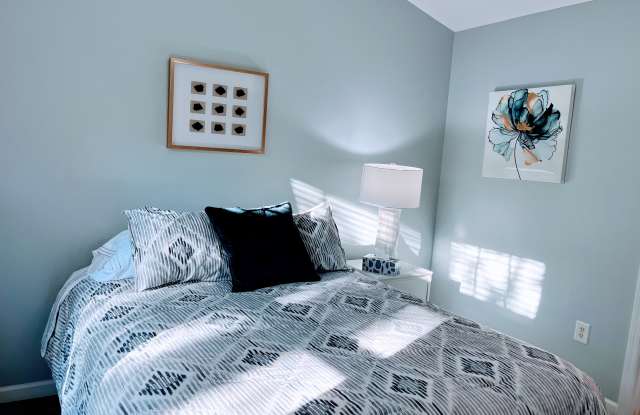 1625 Elmwood Ct photos photos