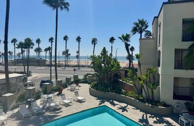 200 Pacific Coast Highway photos photos
